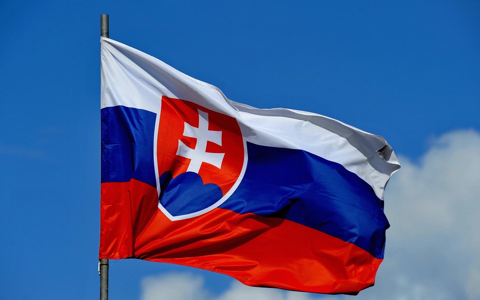 В Словакии депутаты случайно запретили пение иностранных гимнов