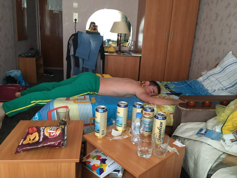 Забавы молодых: пьянки, гулянки, вписки