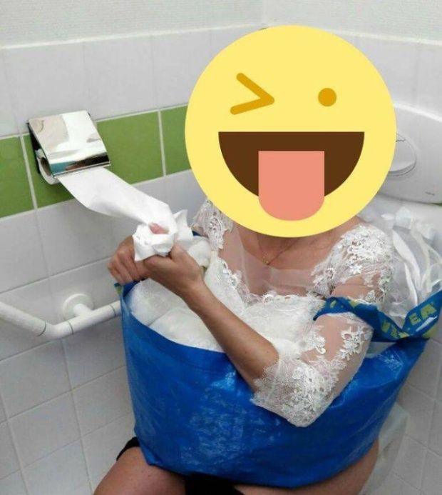 Зачем невесте в туалете хозяйственная сумка?