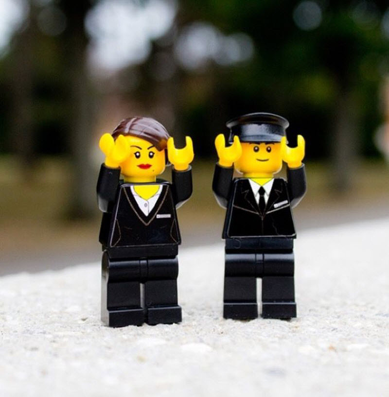 Хорони сколько душе угодно с набором LEGO из кладбищенской лавки