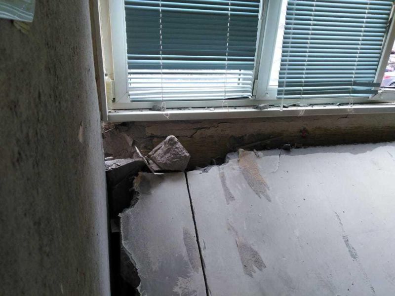 Гастарбайтеры снесли несущую стену в квартире панельной многоэтажки