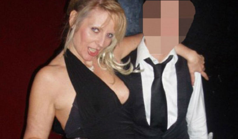 54-летняя британка, соблазняющая мужчин на каждом шагу, делится советами