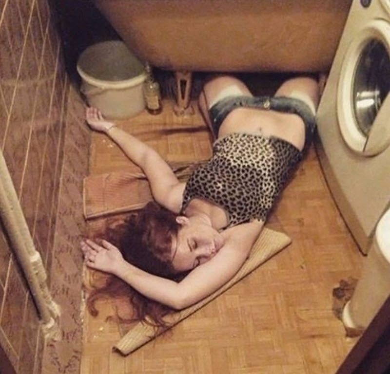Забавы молодых: пьянки, гулянки, вписки