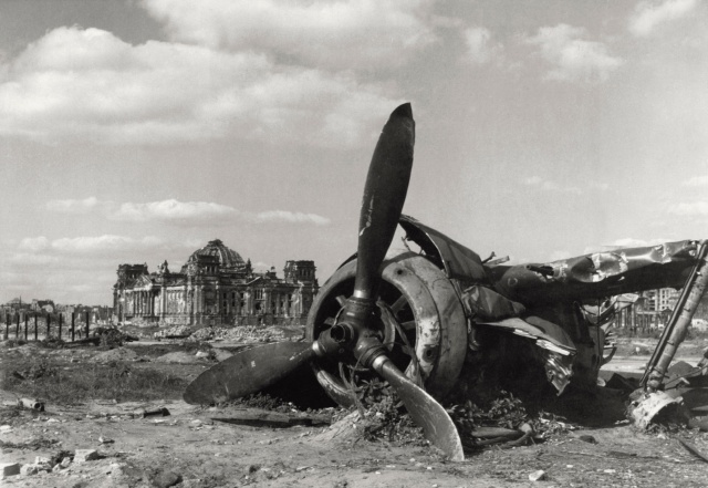Разрушенный Берлин: фотографии 1945 года