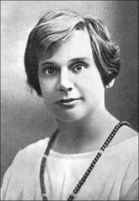 Николай Гумилёв и его женщины