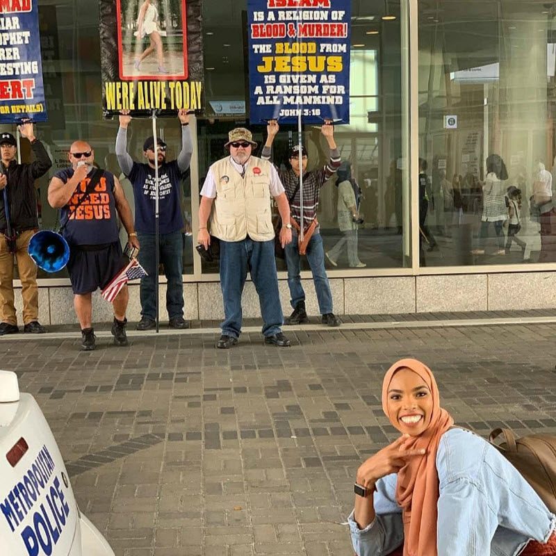 17 личностей, которые сохраняют спокойствие даже в самых странных ситуациях