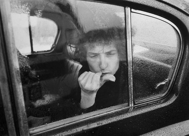 Редкие фотографии знаменитостей из закулисья Редкие фотографии знаменитостей из закулисья