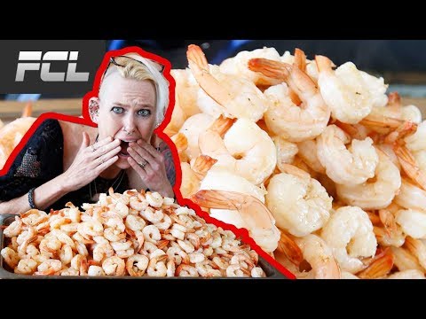 Большая жратва: Молли сожрала 642 креветки за 1 час!