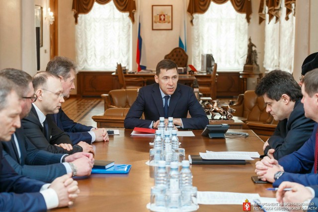 Мэр Екатеринбурга пообещал построить семь новых скверов до конца лета на фоне протестов    