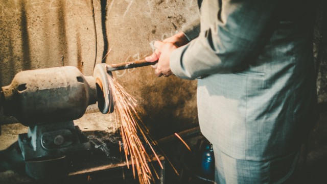 В Госдуме предложили сократить рабочий день россиян до шести часов    