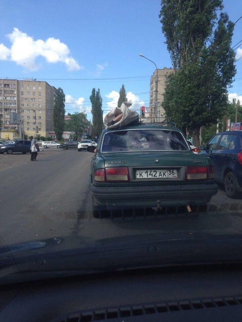 Необычная доставка на Волге