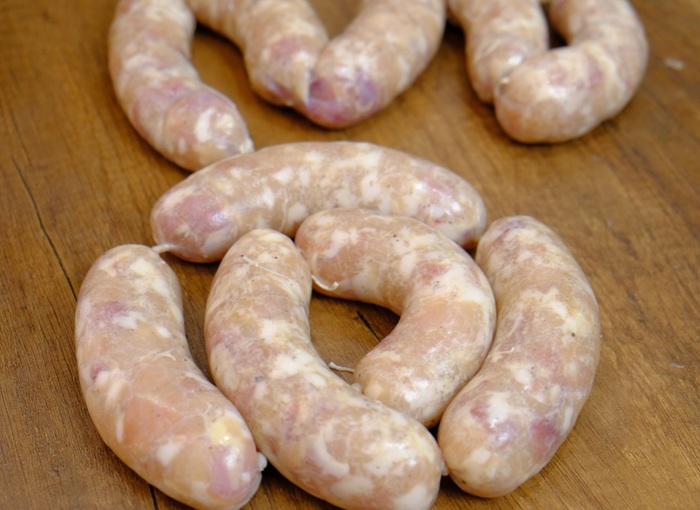 Как самому сделать колбасу из курицы