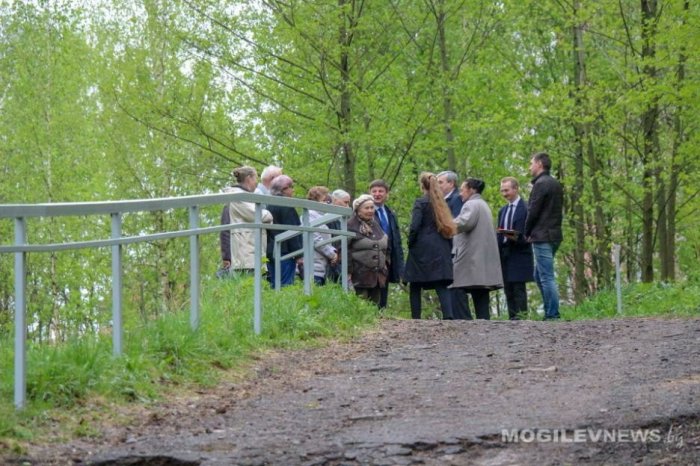 В белорусском Могилёве торжественно установили перила