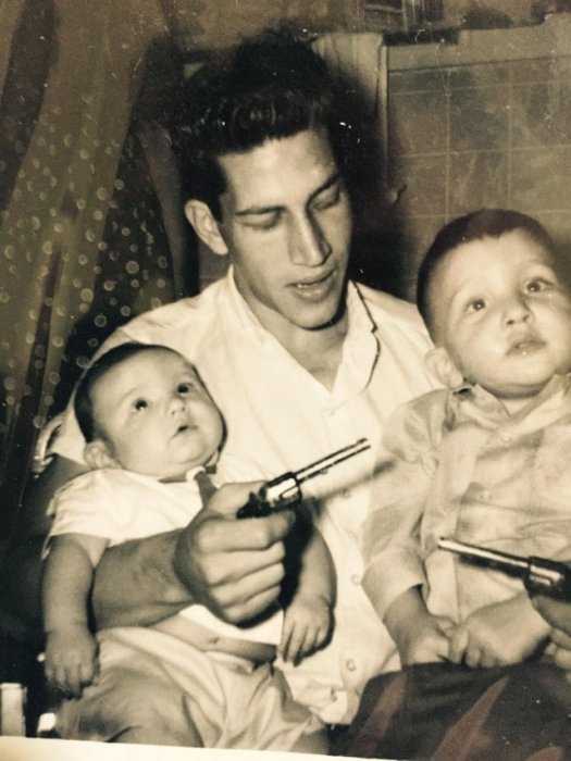 Современные родители сошли бы с ума, увидев эти фотографии