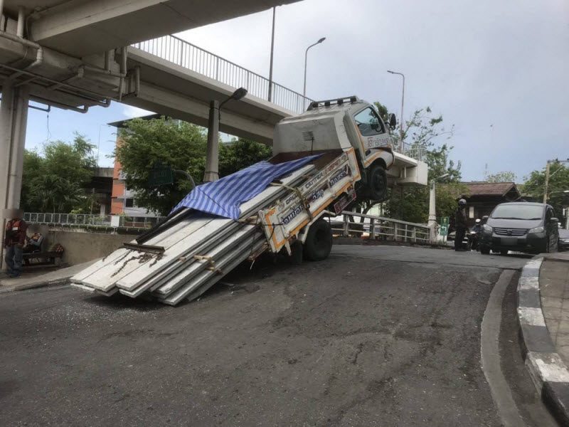 Бывают в жизни огорчения...