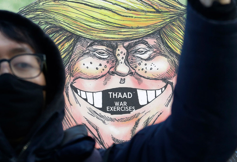 Все карикатуры и ростовые куклы Трампа в одной статье