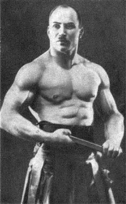 История русского силача Александра Засса
