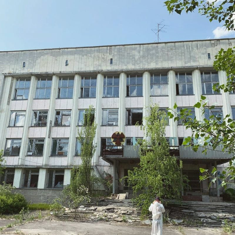 Молодежь прется в Припять, чтобы сделать "смешные" фото