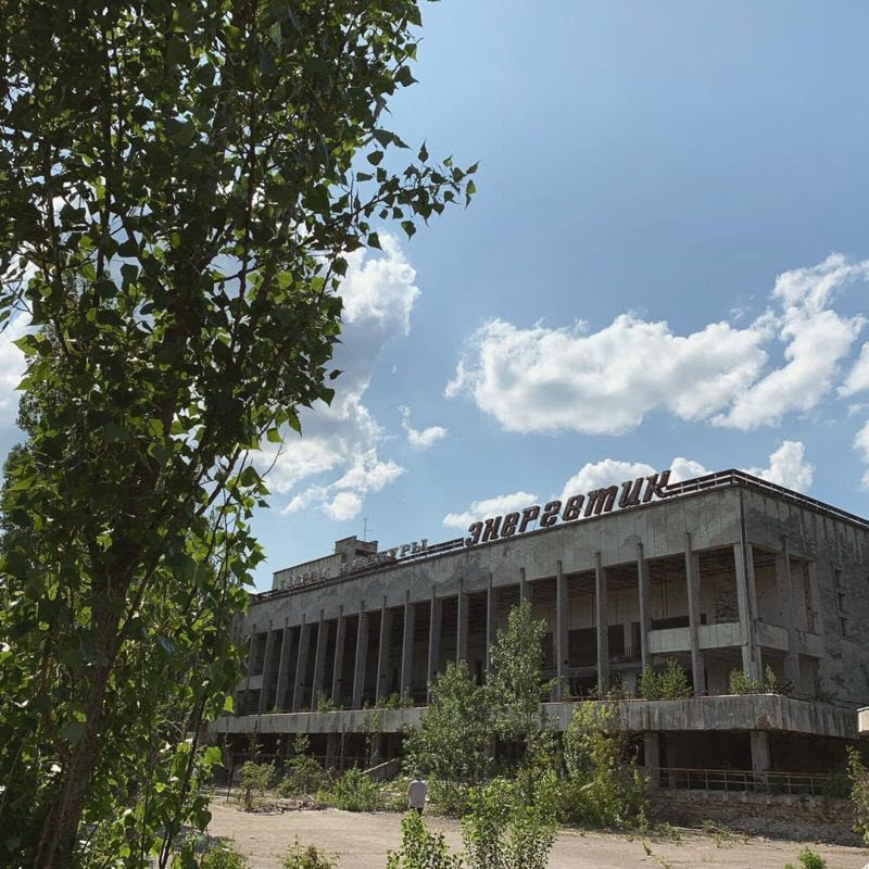 Молодежь прется в Припять, чтобы сделать "смешные" фото