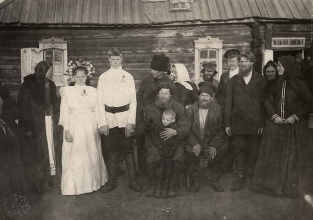 Архивные фотографии и моменты из прошлого