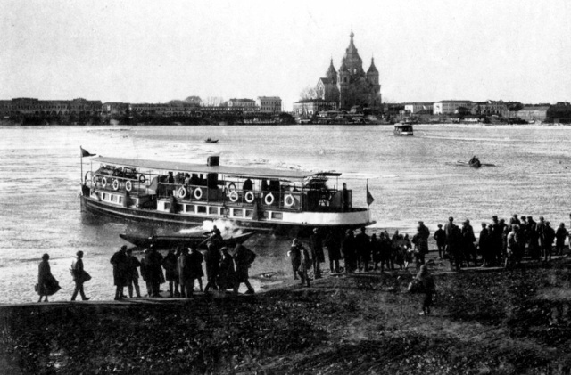 Архивные фотографии и моменты из прошлого