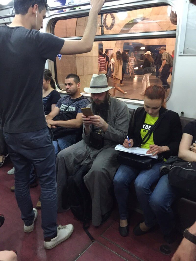Модники из российского метрополитена