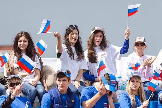 ВЦИОМ: 59% российской молодежи довольны своей жизнью