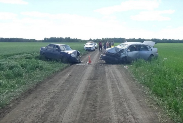 Авария на пустой дороге