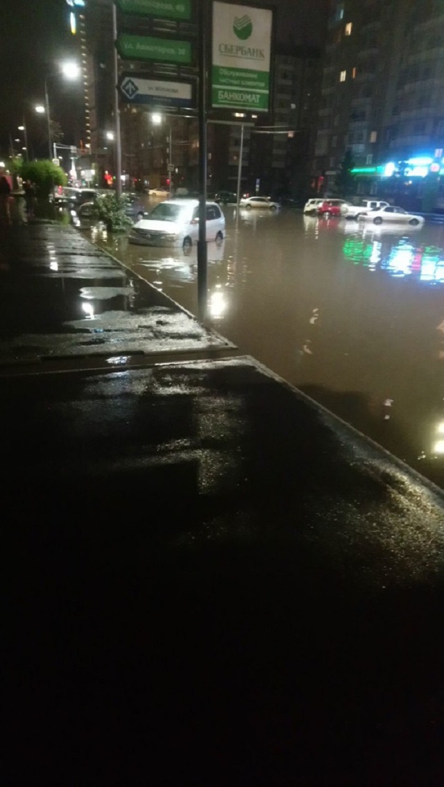 Снова наводнение: в городе Канск вода в реке поднялась до 439 см