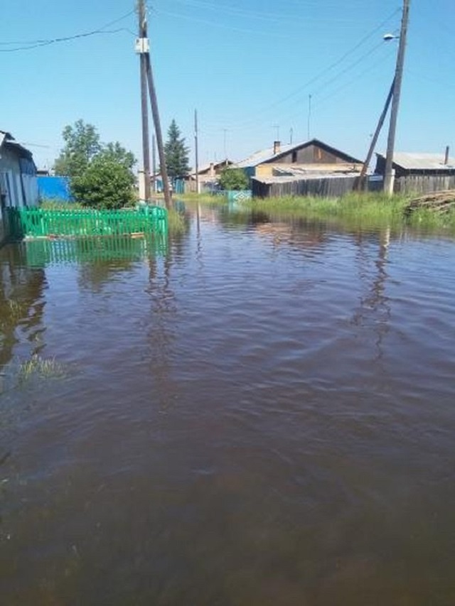 Снова наводнение: в городе Канск вода в реке поднялась до 439 см