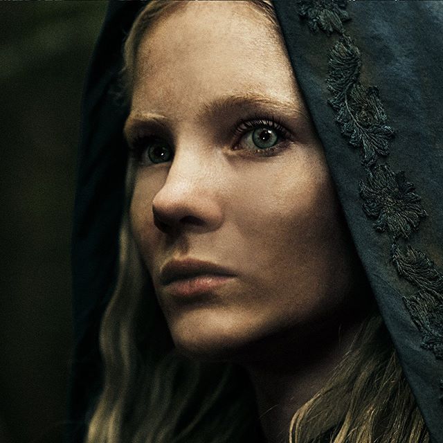 Netflix опубликовал промо-постеры "Ведьмака"