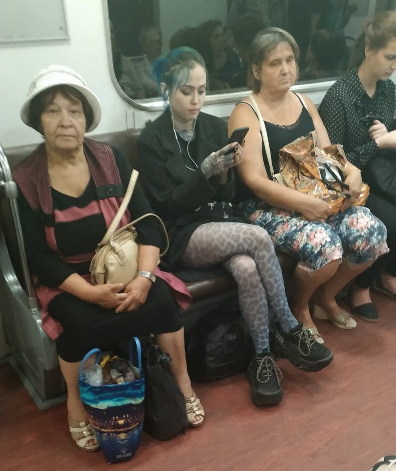 Модники из российского метрополитена