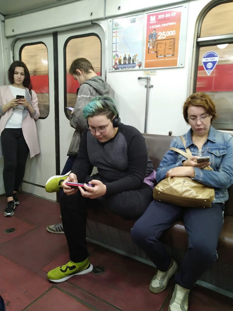 Модники из российского метрополитена