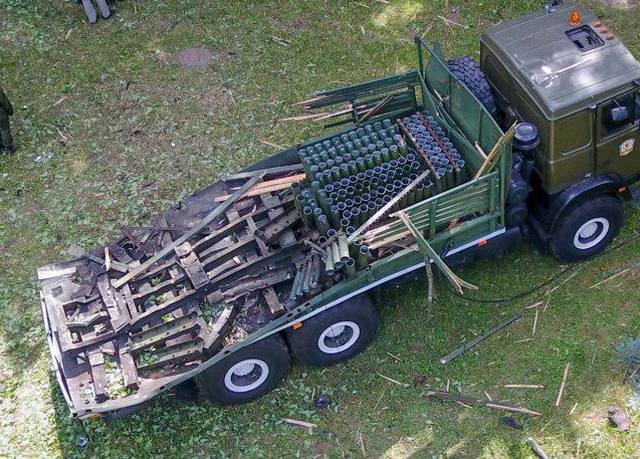 Салютная установка после взрыва фейерверка в Минске