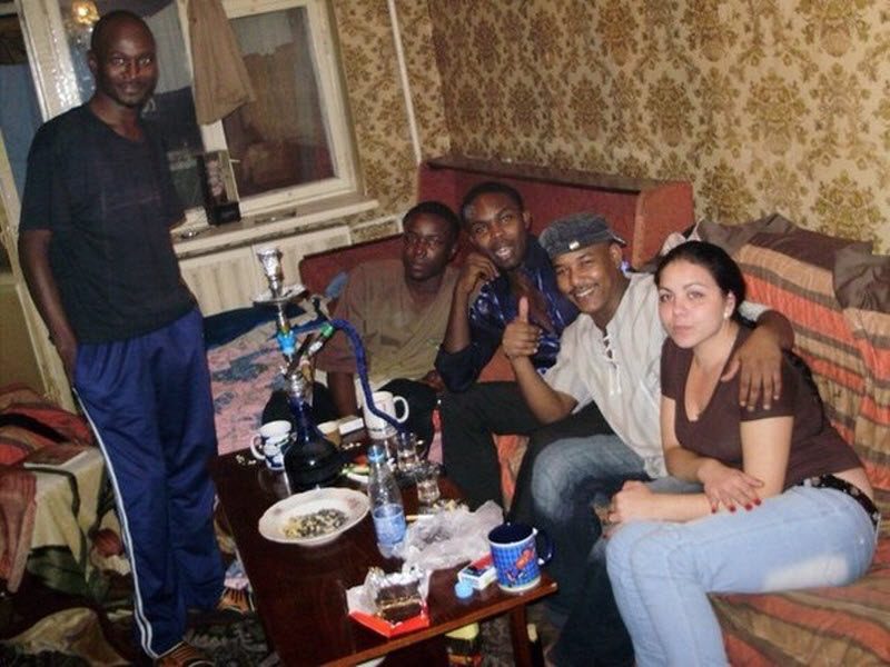 Забавы молодых: пьянки, гулянки, вписки