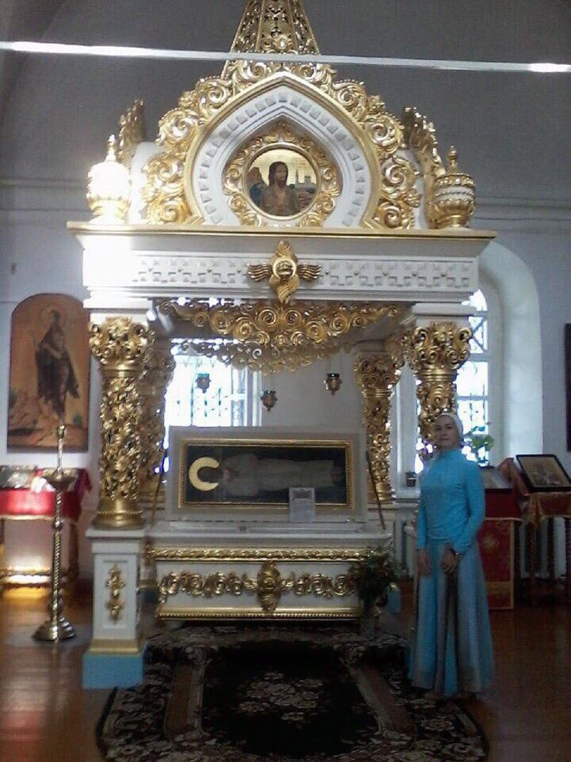 Утром монашка, вечером stream-няшка