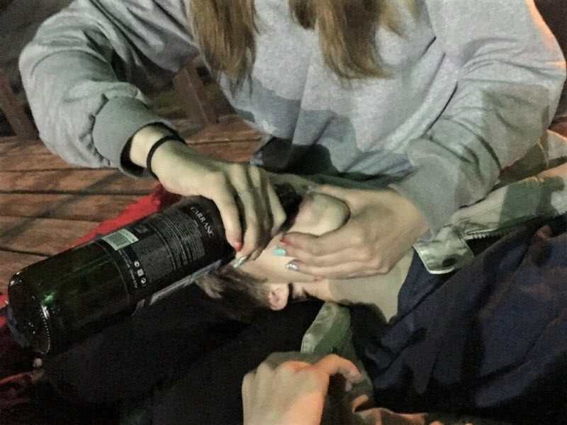Забавы молодых: пьянки, гулянки, вписки