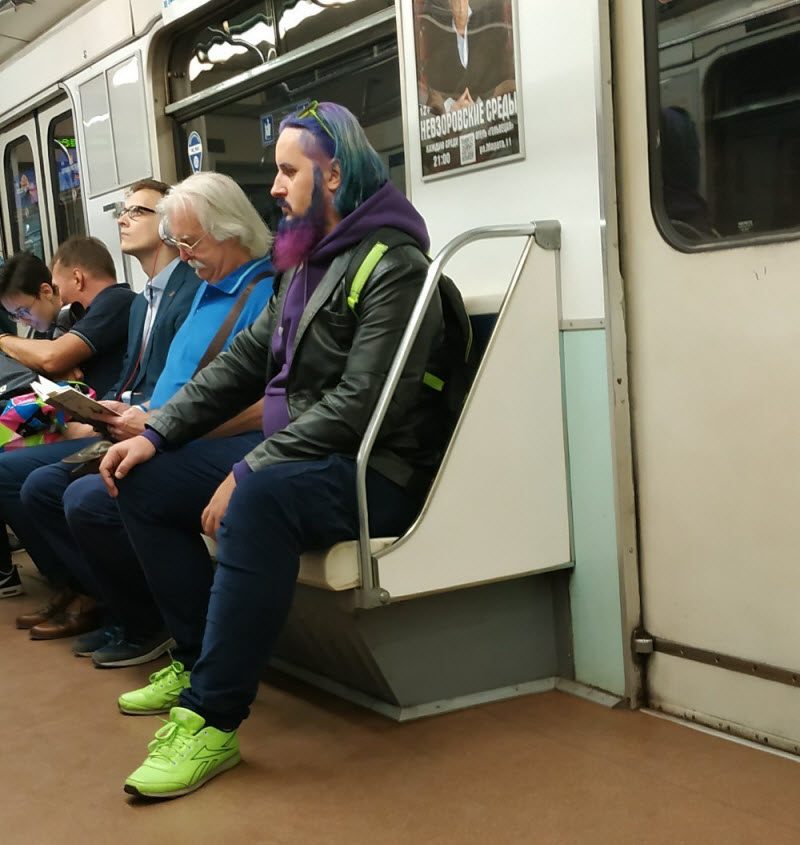 Модники из российского метрополитена