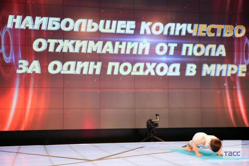 6-летний "Чеченский Шварценеггер" установил два мировых рекорда 6-летний "Чеченский Шварценеггер" установил два мировых рекорда