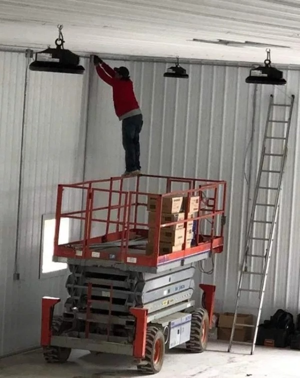 Странные поступки людей