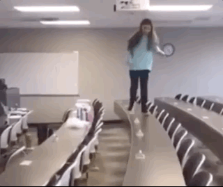 Странные поступки людей (28 фото)