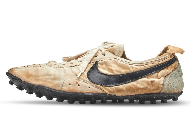 «Moon Shoe» кроссовки Nike за 437 500 долларов
