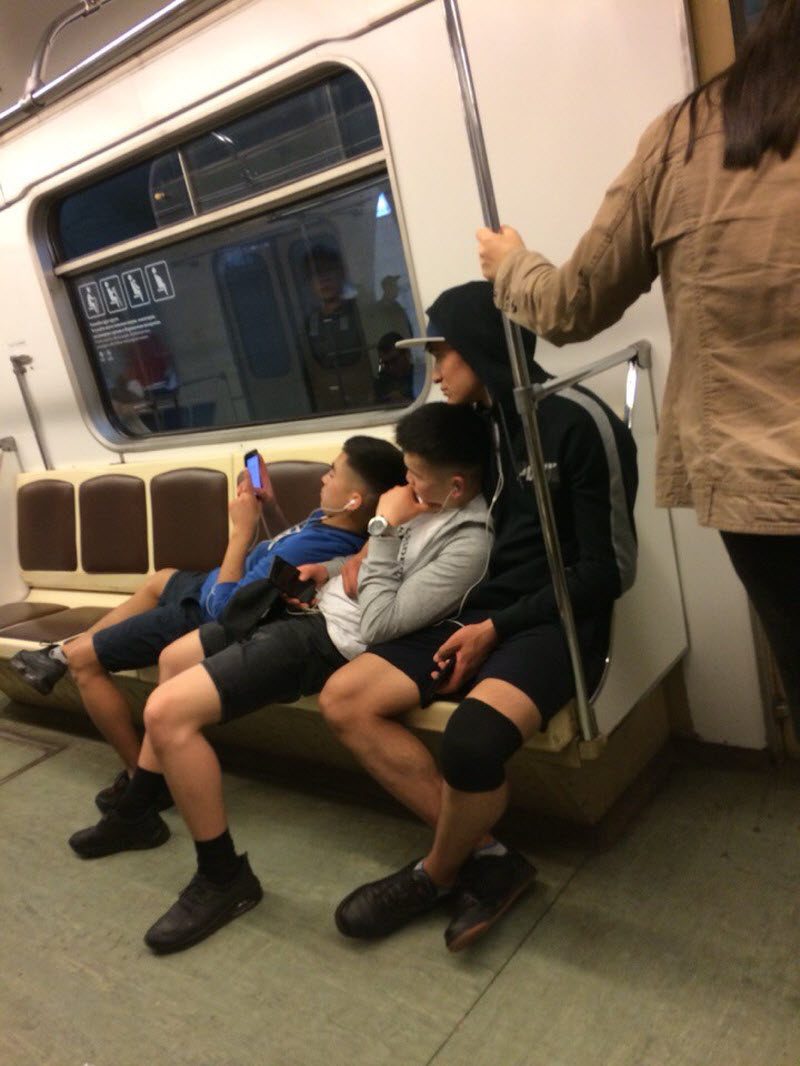 Модники из российского метрополитена