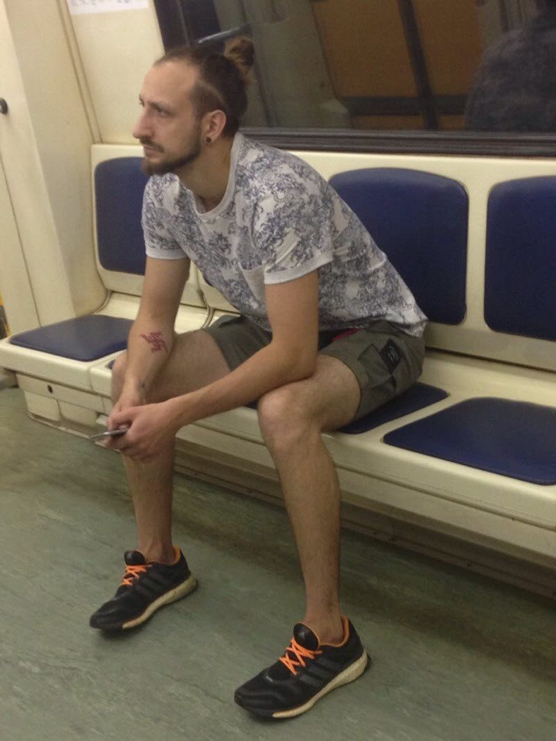 Модники из российского метрополитена