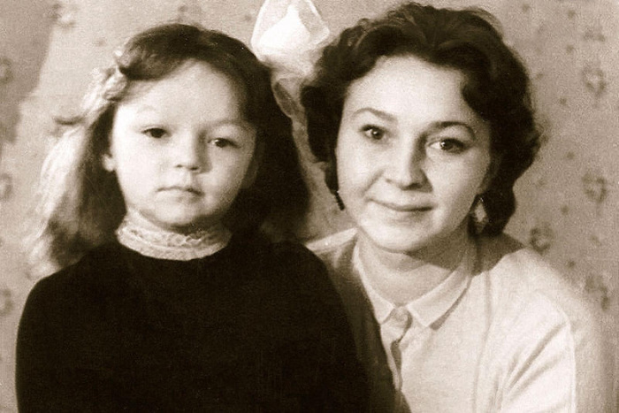 Почему Владимир Этуш 7 лет не общался с дочерью Почему Владимир Этуш 7 лет не общался с дочерью