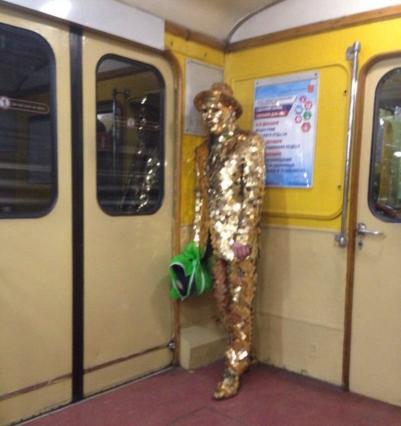 Модники из российского метрополитена
