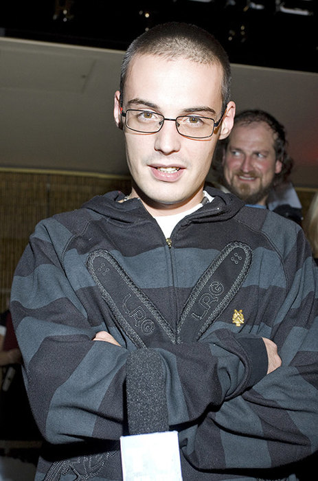 Самые заядлые бабники среди знаменитостей Самые заядлые бабники среди знаменитостей