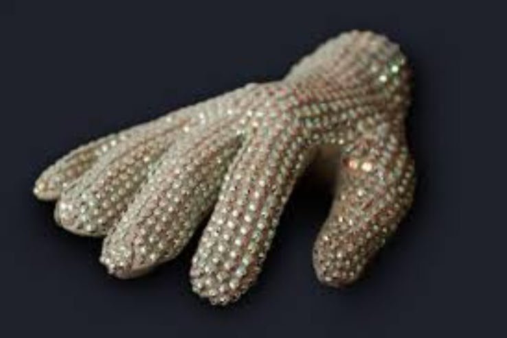 Самые дорогие вещи, проданные на аукционе Самые дорогие вещи, проданные на аукционе