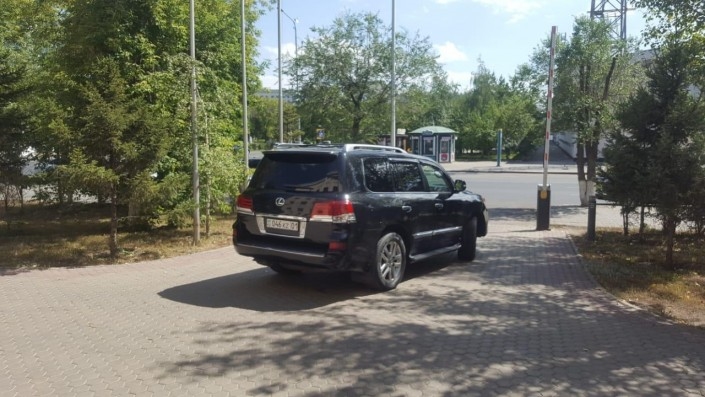 Штирлиц еще никогда не был так близок к провалу: Глава МВД Казахстана и номера на его автомобиле