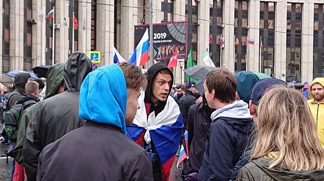 В Москве прошла самая крупная акция протеста с 2011 года